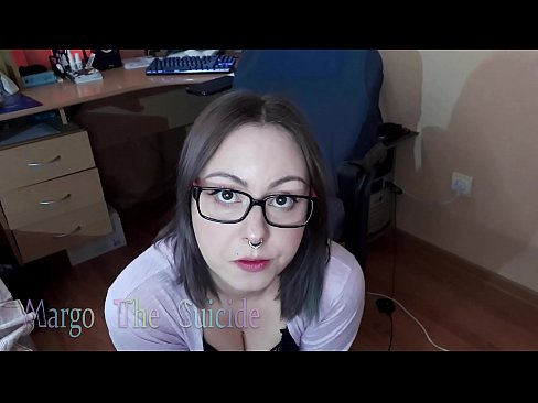 ❤️ Nighean gnèitheach le speuclairean a’ suirghe Dildo gu domhainn air a’ chamara Porno  aig gd.tubesexer-com.ru ﹏