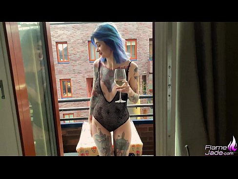 ❤️ Nighean uamhasach a’ suirghe le gulp agus a’ fuineadh gu dòrainneach fon adhar fhosgailte Porno  aig gd.tubesexer-com.ru ﹏